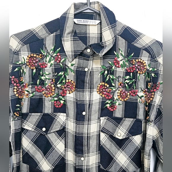 Zara Small Plaid Floral Embroidered Beaded Pearl Snap Button Down Shirt/Blouse - Picture 12 of 13